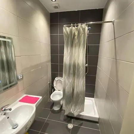 Tirana Rooms Apartman *